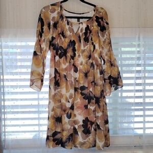 Spense Woman's V-neck Lined Tan and Black Floral Dress, Size: 14